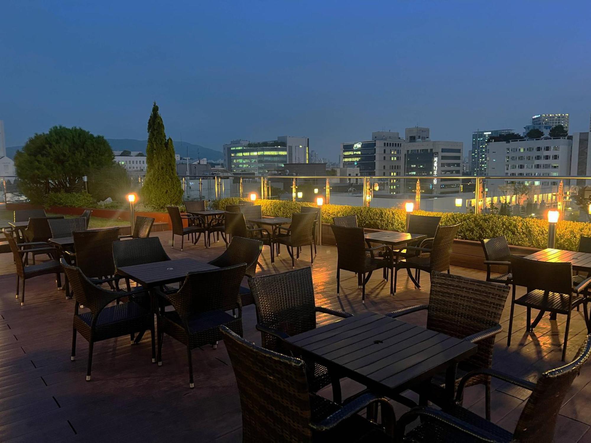 Hotel Skypark Central Seoul Pangyo Сеонгнам Екстериор снимка